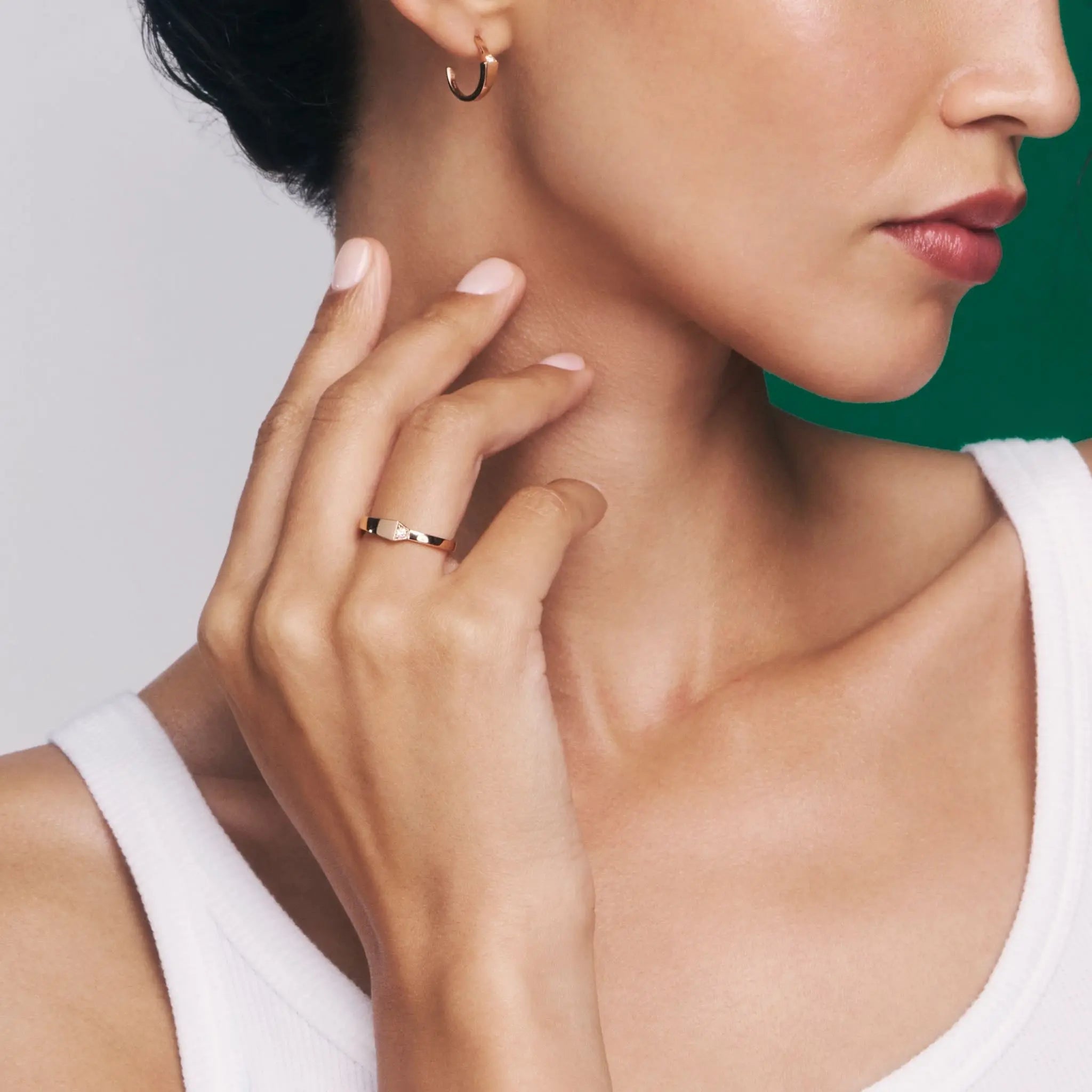 SPIKE ONE LIGHT PAVE DIAMOND RING YELLOW GOLD