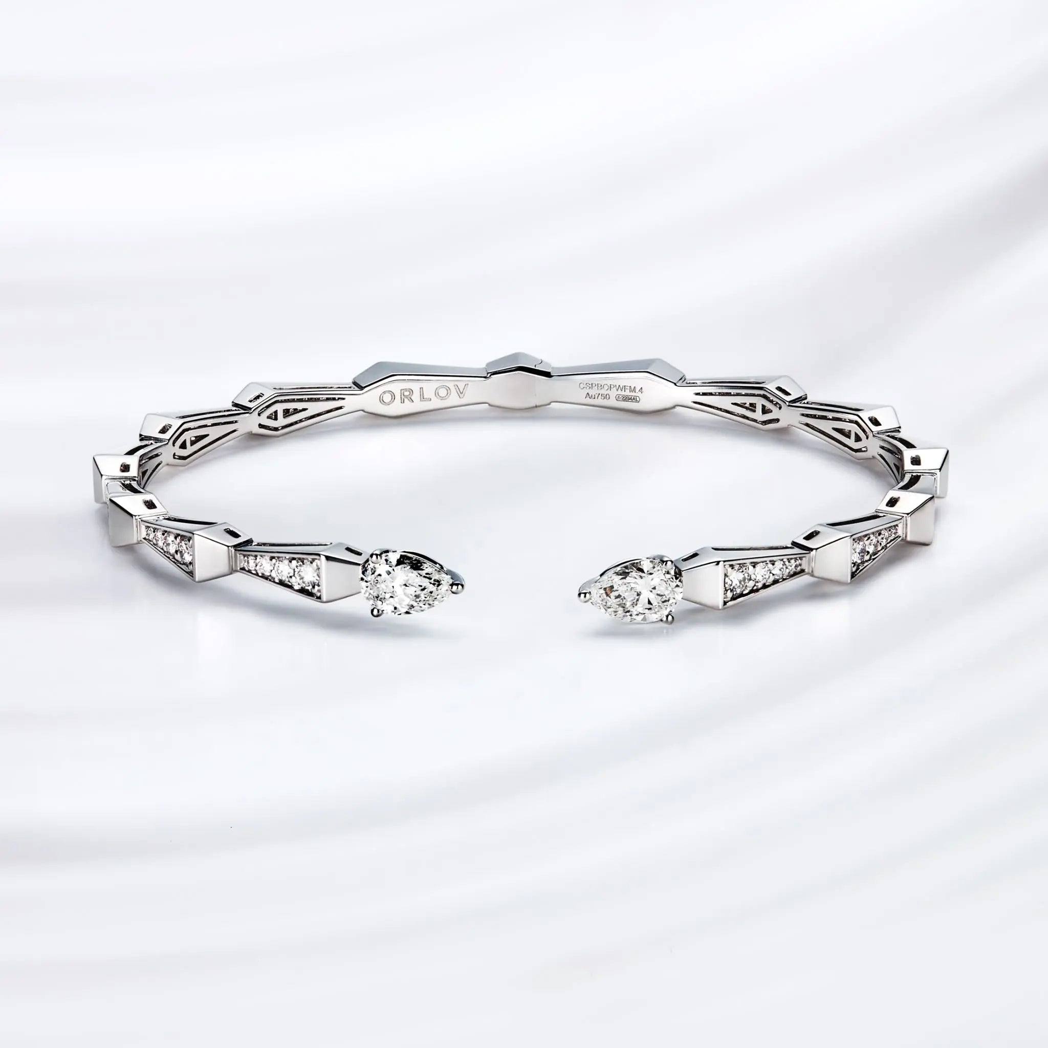 OPEN SPIKE FULL DIAMOND SET BRACELET WHITE GOLD | Bracelet | 18K white gold, bracelet, crocodream, diamonds, pears, spike | ORLOV
