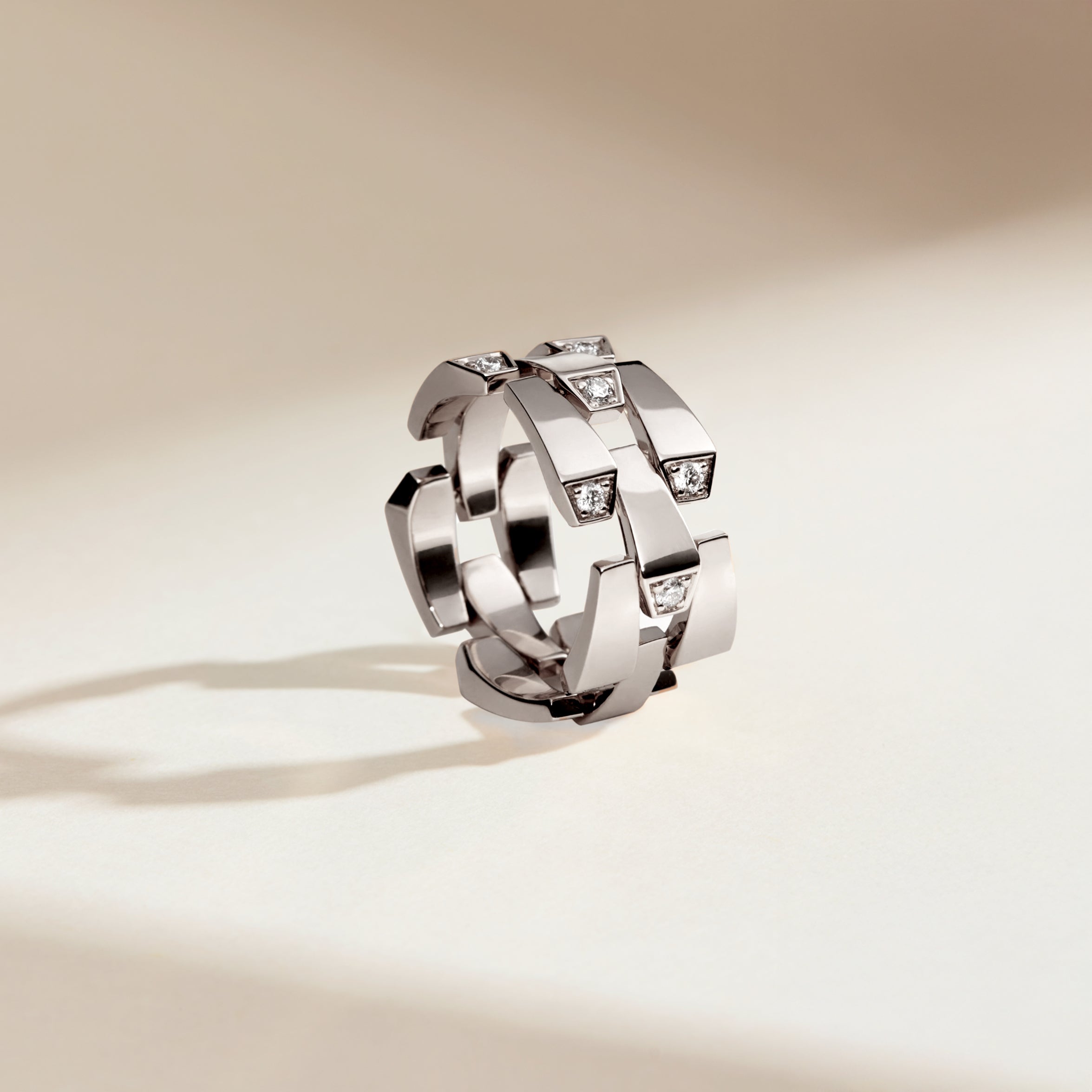 SPIKE 3 ROW LIGHT PAVE DIAMOND RING WHITE GOLD