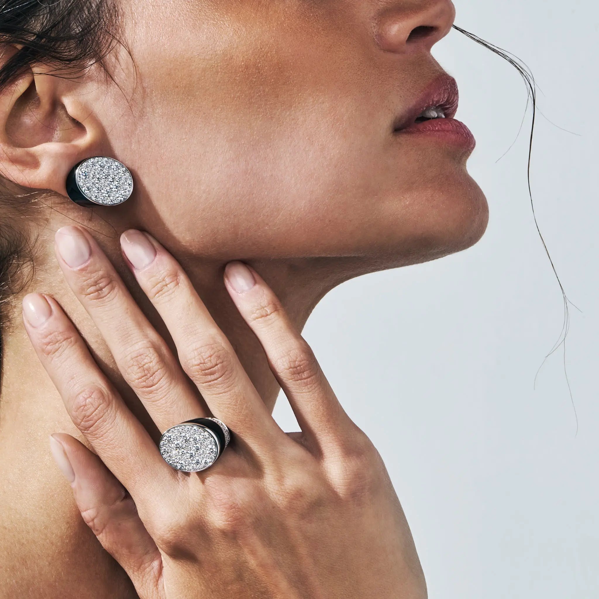LA SAVANE FULL PAVE DIAMOND ONYX AND ENAMEL STUDS WHITE GOLD